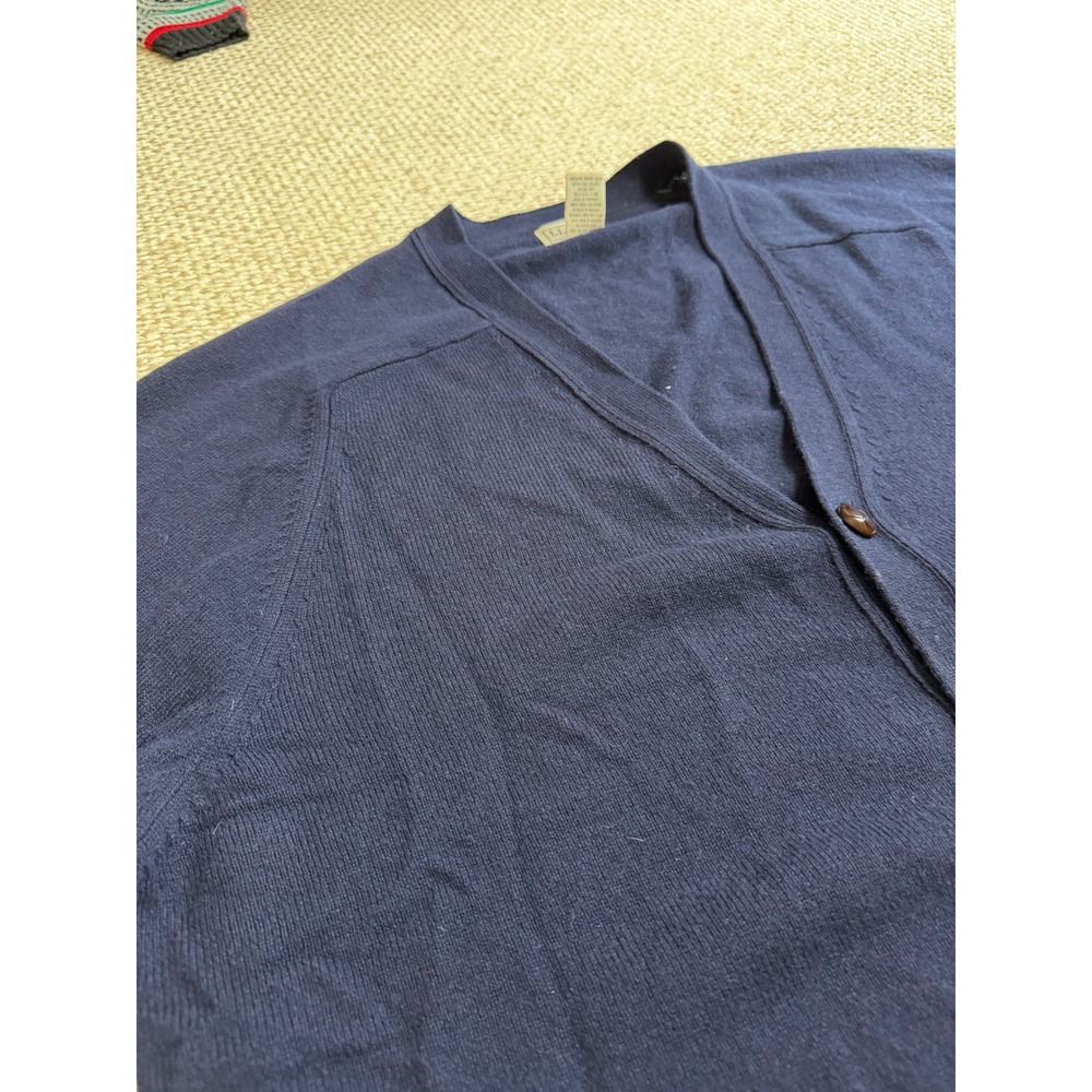 LL Bean Mens XXL Tall Navy 100% Lambswool Button Cardigan Sweater old money VTG - Picture 6 of 6